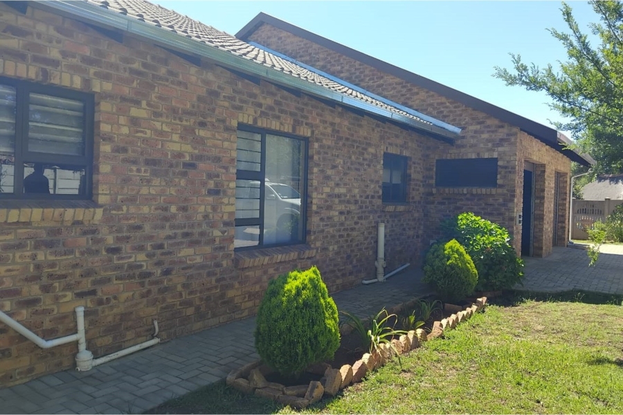 2 Bedroom Property for Sale in Deneysville Free State